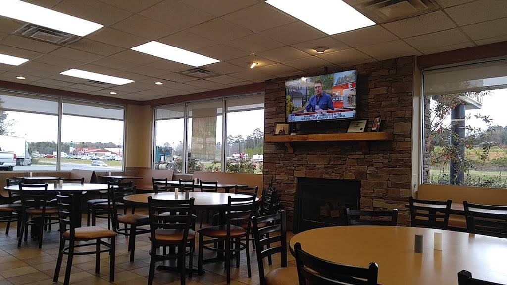 Jacks | restaurant | 75905 AL-77, Lincoln, AL 35096, USA | 2563444006 OR +1 256-344-4006