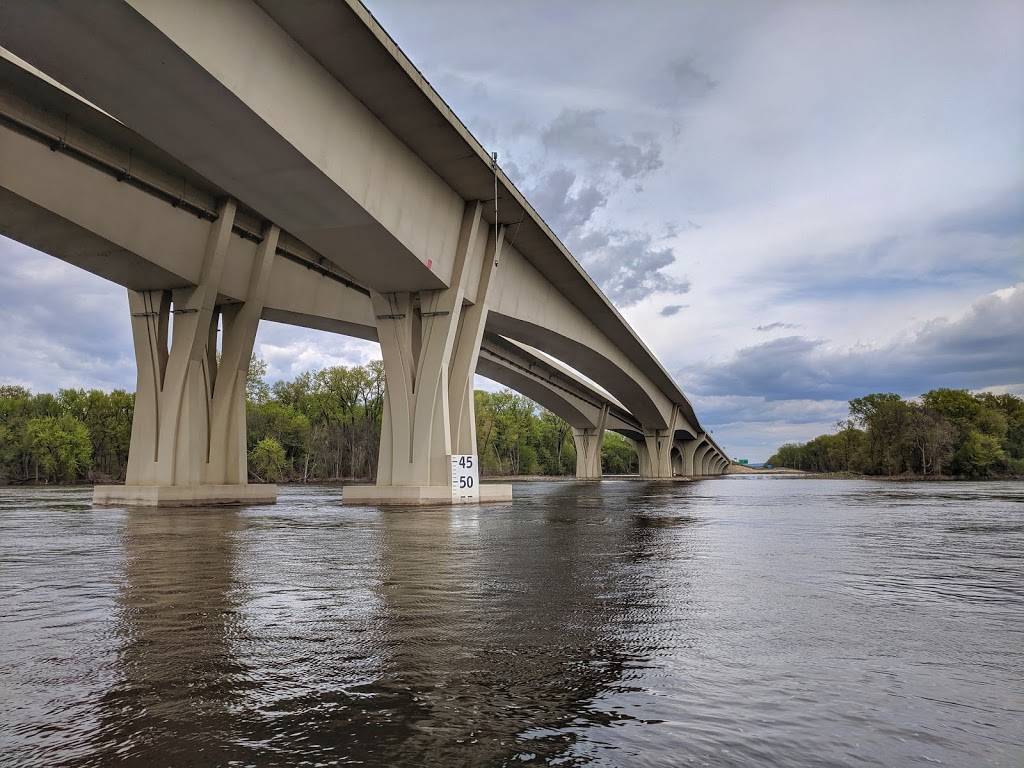 La Crosse Queen Cruises | restaurant | 405 E Veterans Memorial Dr, La Crosse, WI 54601, USA | 6087848523 OR +1 608-784-8523