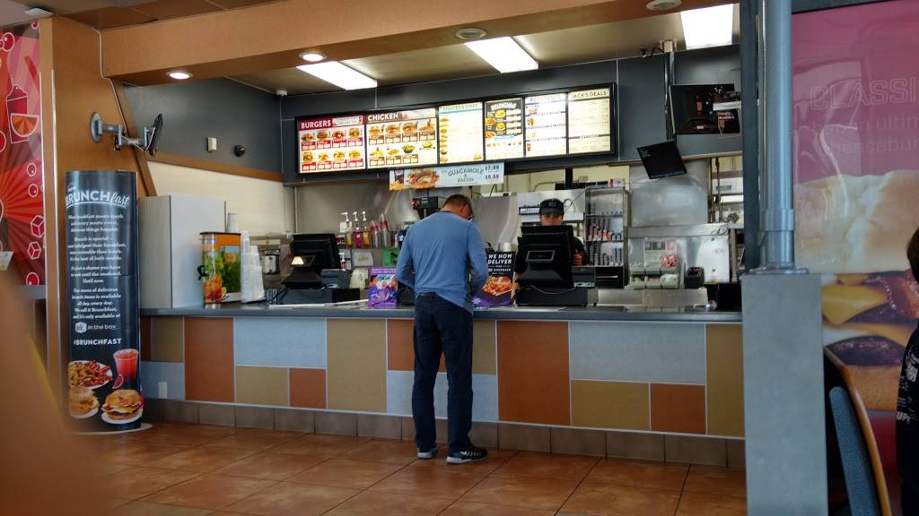 Jack in the Box | restaurant | 564 Pearl St, La Jolla, CA 92037, USA | 8584545625 OR +1 858-454-5625