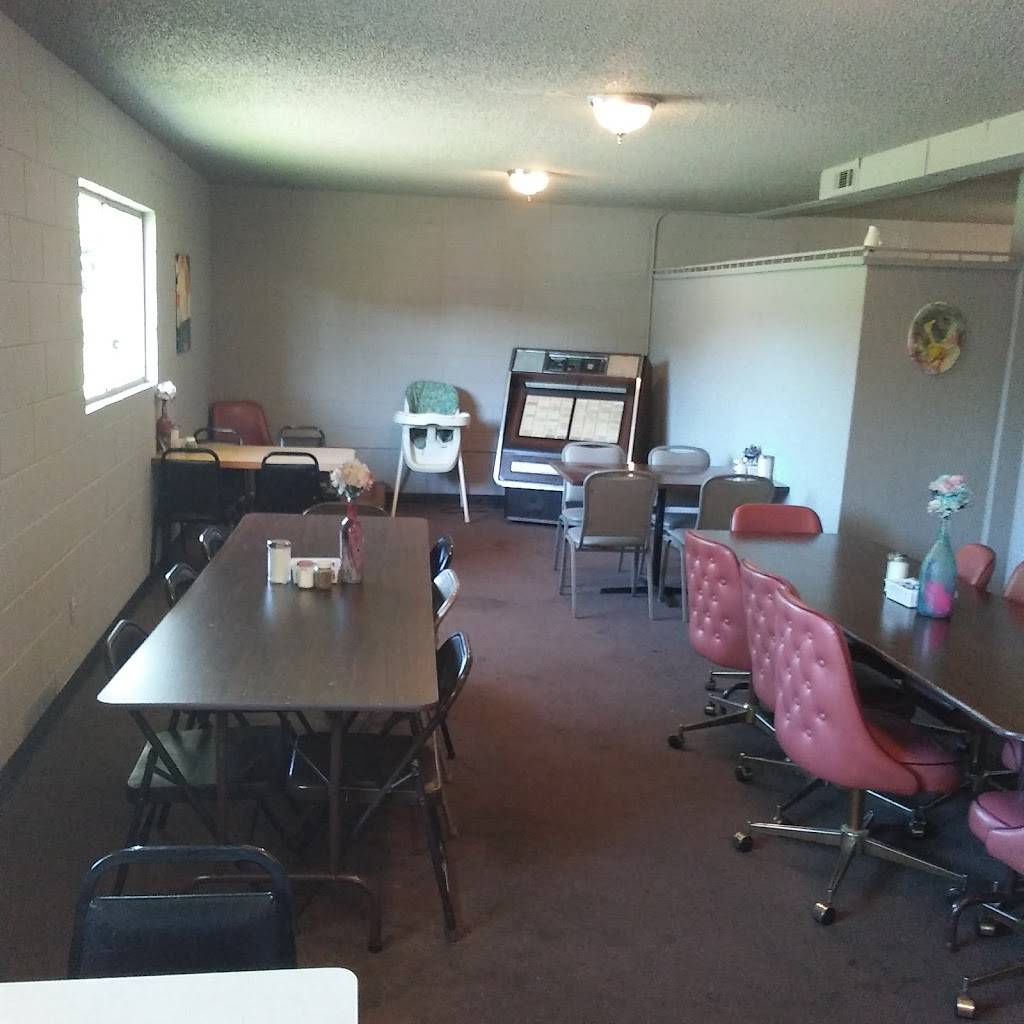 Mary Deans Family Restaurant | restaurant | 124 Walters Ln, Anderson, MO 64831, USA | 4178457475 OR +1 417-845-7475