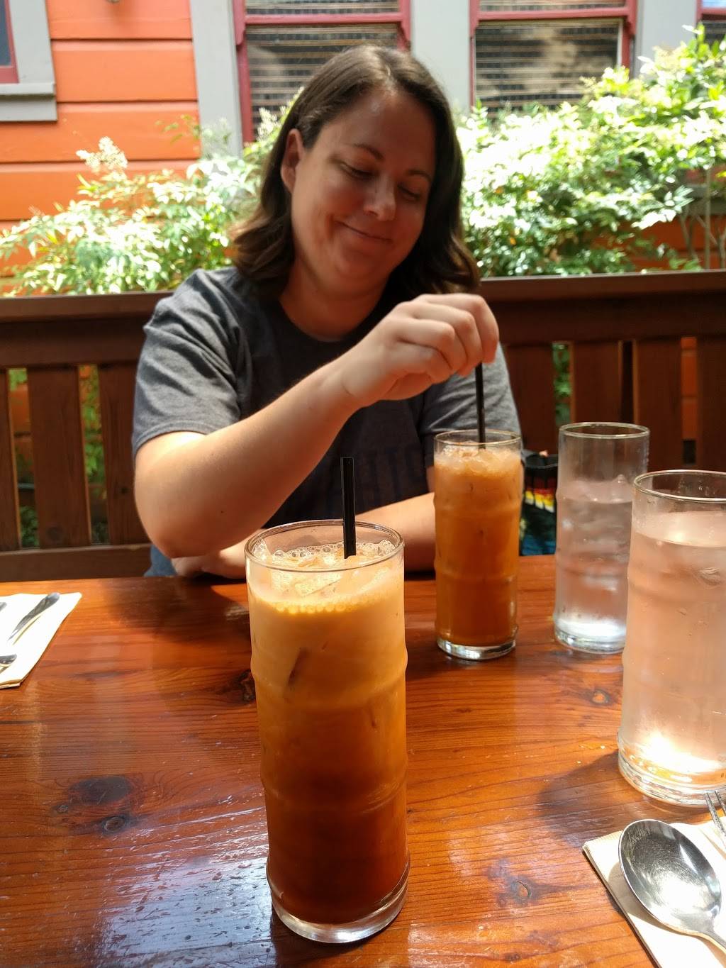 Sophias | Thai Bar & Kitchen | restaurant | 129 E St, Davis, CA 95616, USA | 5307584333 OR +1 530-758-4333