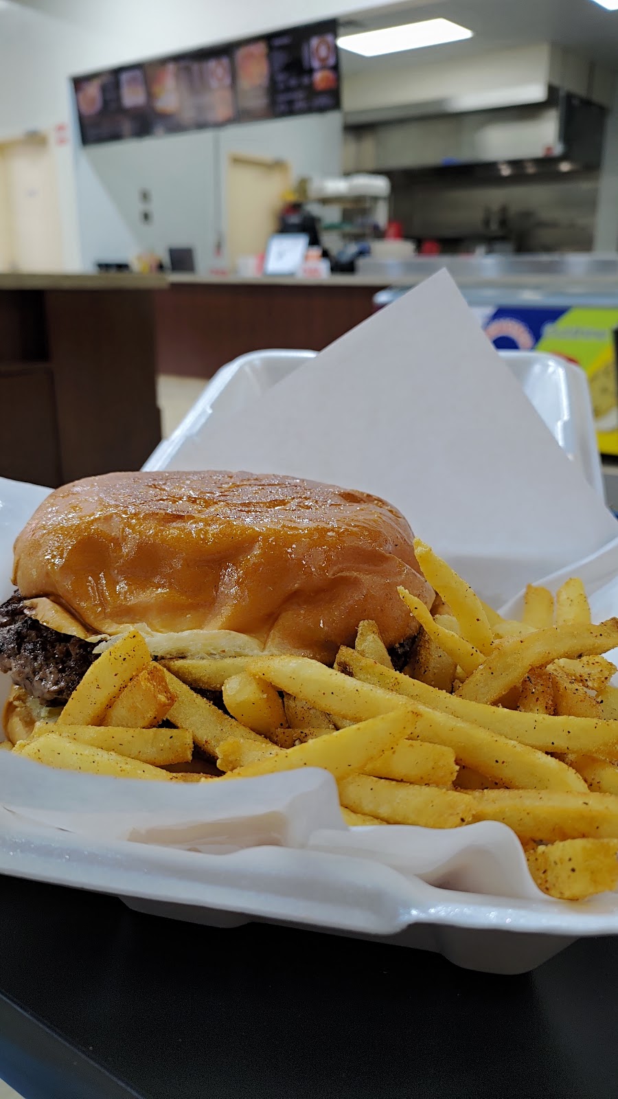 2 Bros Burger & Crab | restaurant | 13521 Perry Rd, Houston, TX 77070, USA | 3463144187 OR +1 346-314-4187