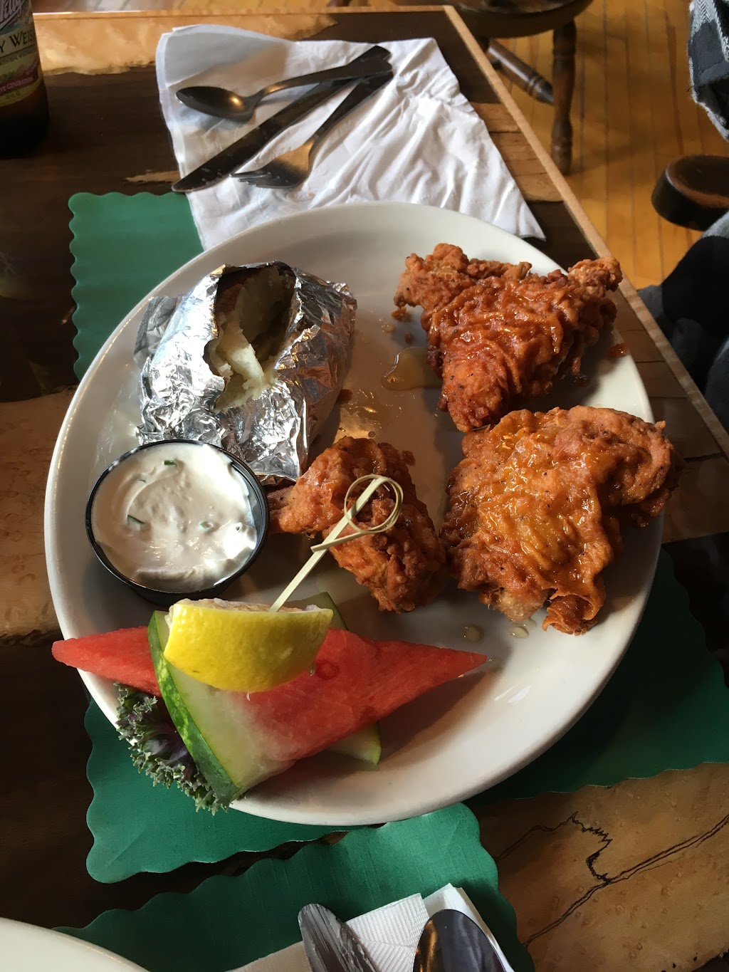 Four Seasons Restaurant & Bar | restaurant | 6538 State Hwy 1, Finland, MN 55603, USA | 2183537371 OR +1 218-353-7371