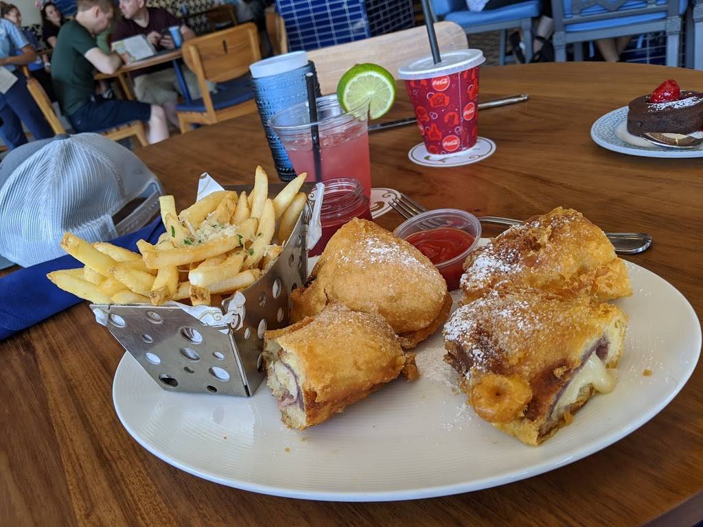 Bar Riva | restaurant | 1080 Esplanade Ave, Lake Buena Vista, FL 32830, USA | 4079395277 OR +1 407-939-5277