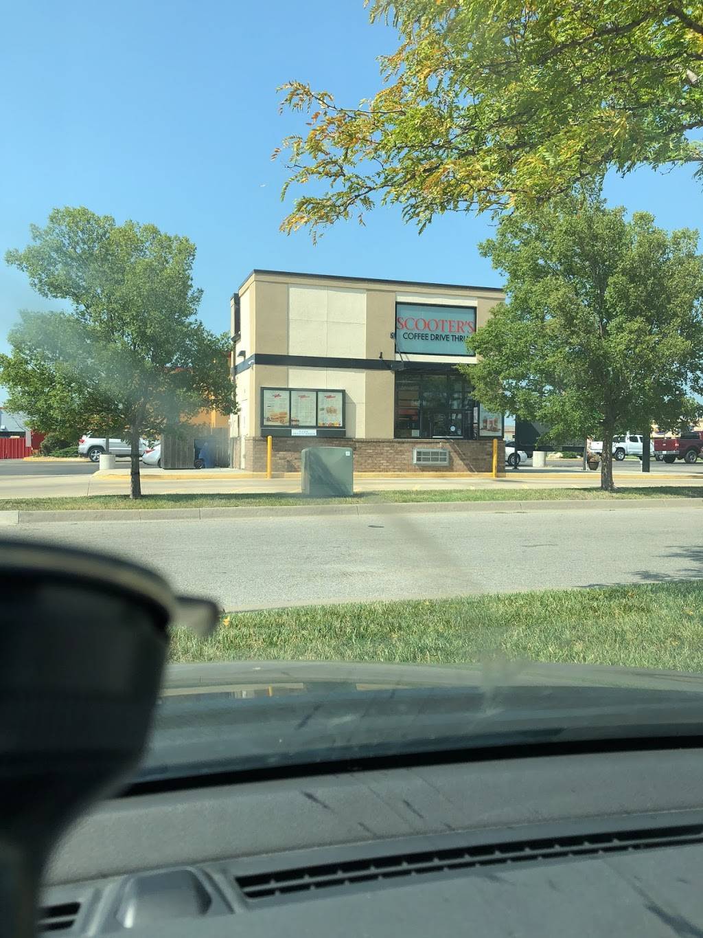 Scooters Coffee | bakery | 3123 N Rock Rd, Wichita, KS 67226, USA | 3167192284 OR +1 316-719-2284