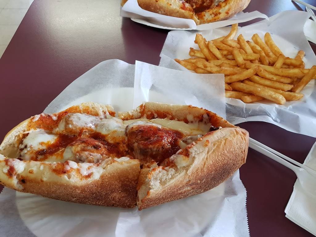 Gubbas | restaurant | 123 E Main St, Fredericksburg, PA 17026, USA | 7178656446 OR +1 717-865-6446