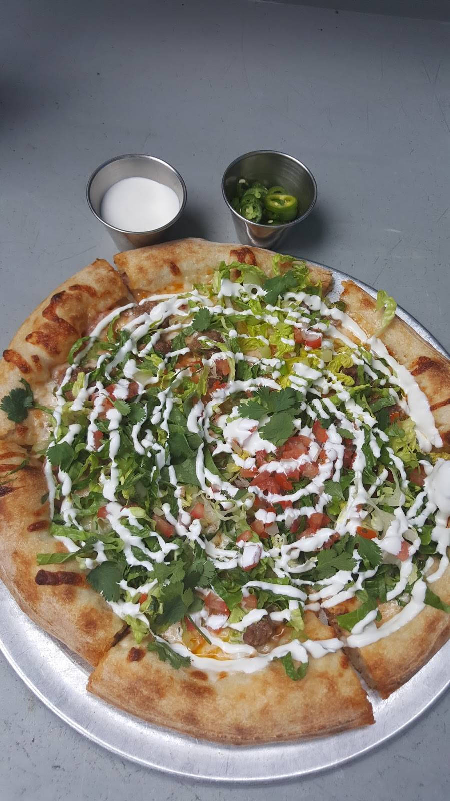 Larrys | restaurant | 24 Windward Ave, Venice, CA 90291, USA | 3103992700 OR +1 310-399-2700