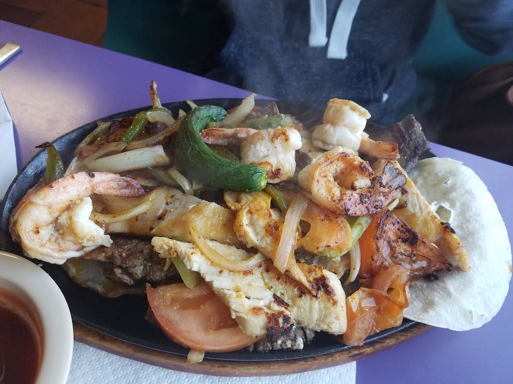 Tailgaters Sports Bar & Grill | restaurant | 115 Ramona Expy suite 7 & 8, Perris, CA 92571, USA | 9519434755 OR +1 951-943-4755