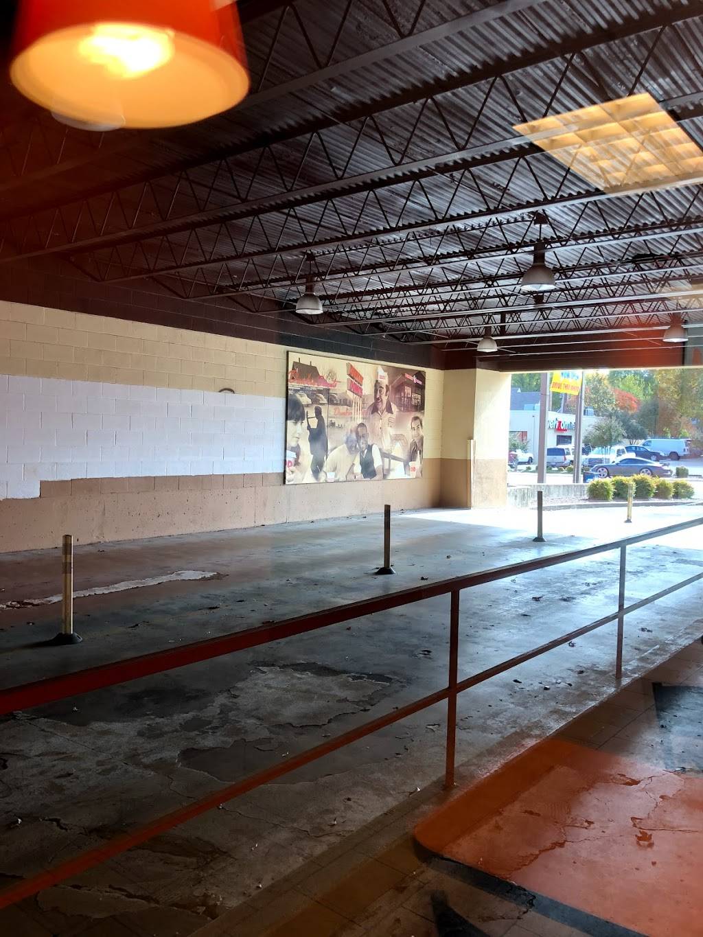 Dunkin | bakery | 1540 Union Ave, Memphis, TN 38104, USA | 9012720172 OR +1 901-272-0172