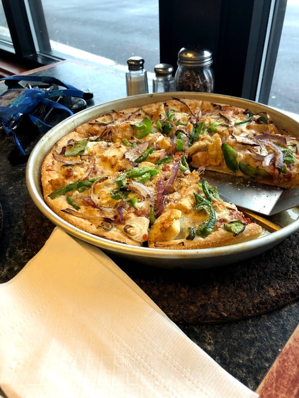 Pizza Hut | meal takeaway | 7801 US-11, Cicero, NY 13039, USA | 3154582860 OR +1 315-458-2860