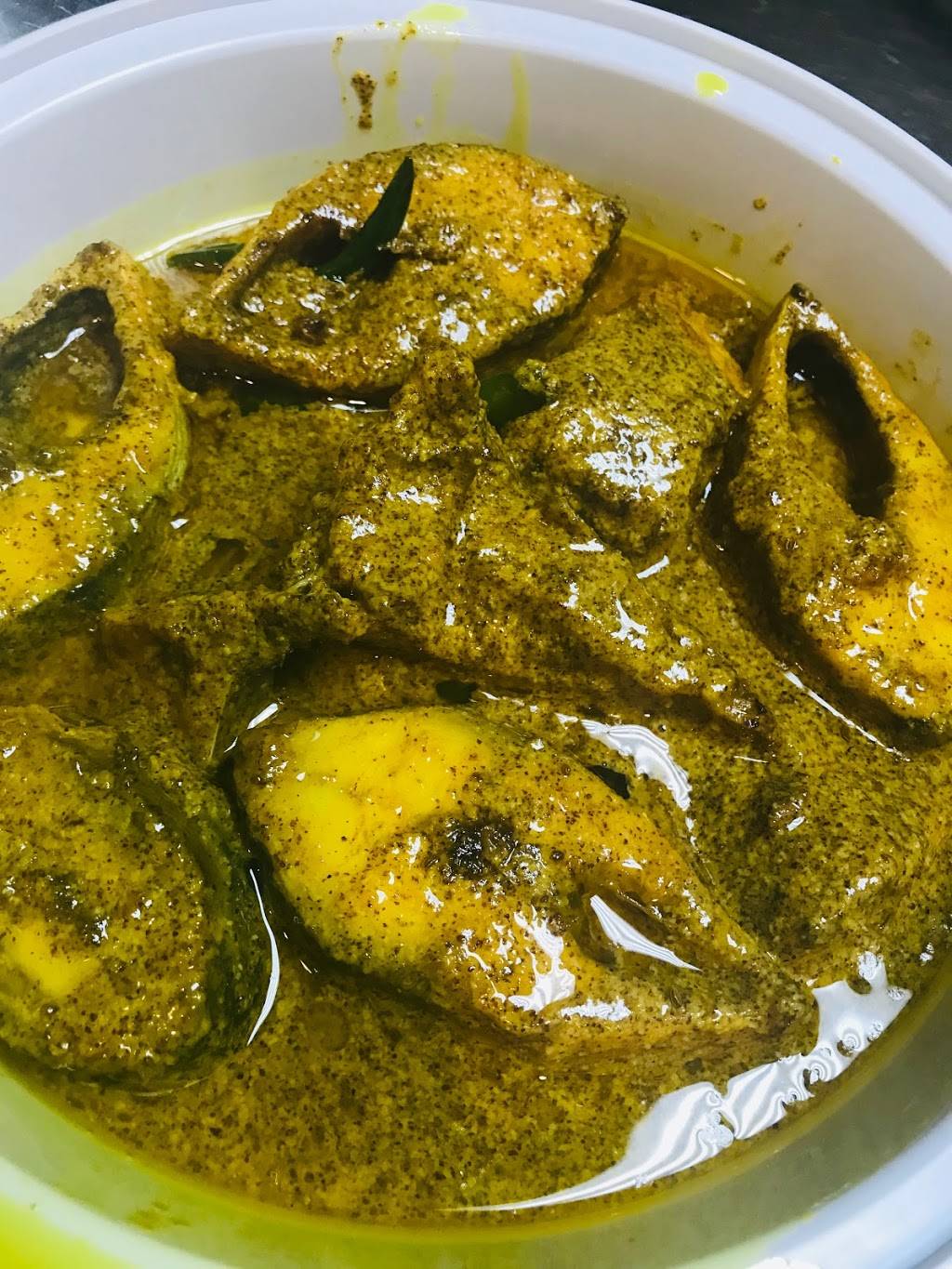 Elis Fish and Grill | restaurant | 2021 NJ-27, Somerset, NJ 08873, USA | 7323988760 OR +1 732-398-8760