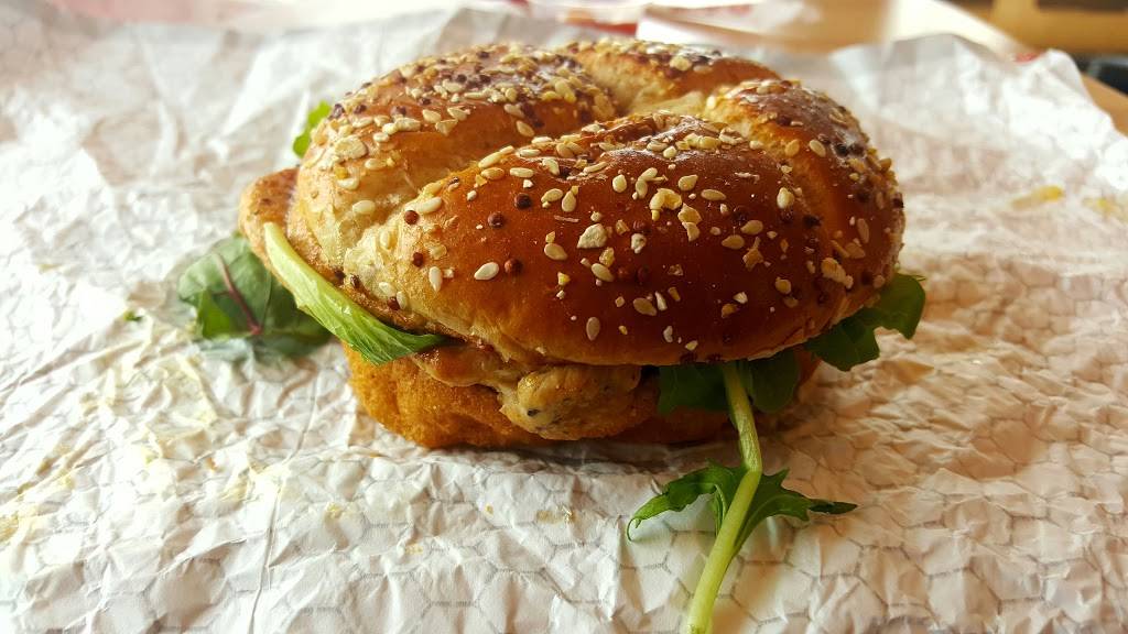 Wendys | restaurant | 22052 Allen Rd, Woodhaven, MI 48183, USA | 7346928048 OR +1 734-692-8048