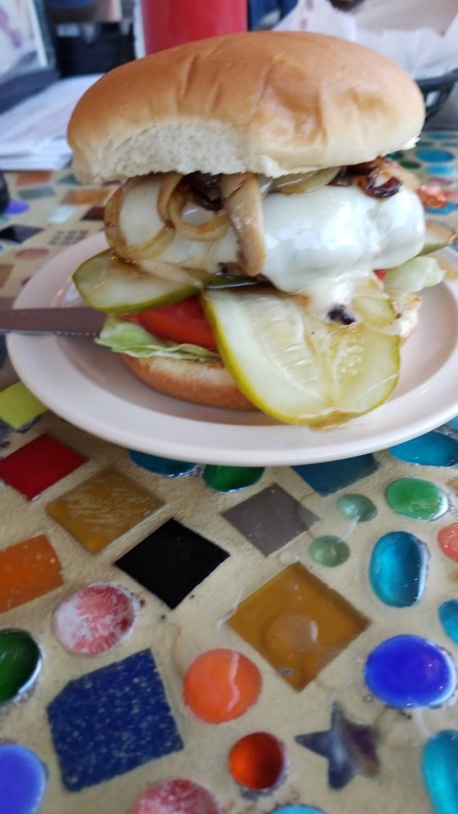 El Cap Restaurant | restaurant | 3500 4th St N, St. Petersburg, FL 33704, USA | 7275211314 OR +1 727-521-1314