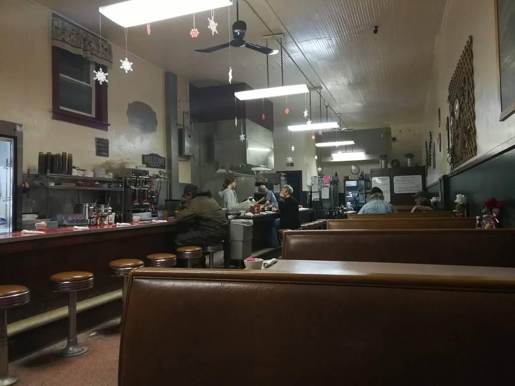 Corner Cafe | restaurant | 1127 16th Ave, Monroe, WI 53566, USA | 6083253768 OR +1 608-325-3768