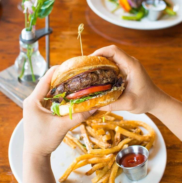 bellagreen | restaurant | 8041 Walnut Hill Ln #810, Dallas, TX 75231, USA | 9726395164 OR +1 972-639-5164