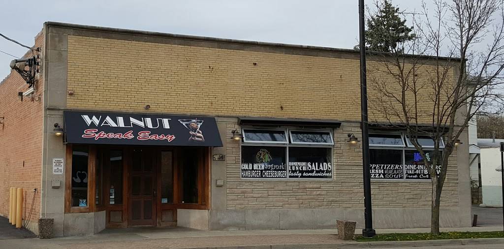 The Walnut Speak Easy | restaurant | 214 Walnut Ave, Elgin, IL 60123, USA | 8476952420 OR +1 847-695-2420