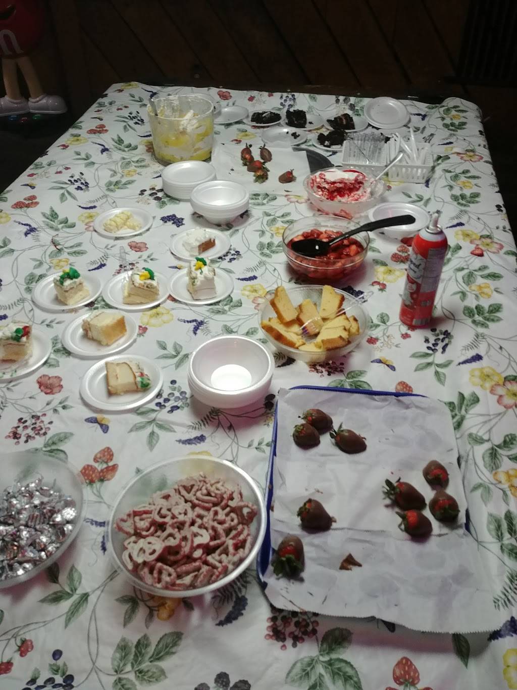 R.J.’s Place | restaurant | 418 N Delmar Ave, Hartford, IL 62048, USA | 6182544639 OR +1 618-254-4639