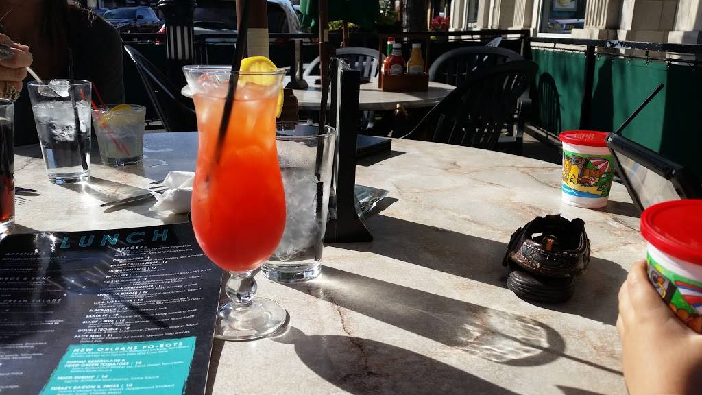 Shanahans | restaurant | 7353 Madison St, Forest Park, IL 60130, USA | 7083660775 OR +1 708-366-0775