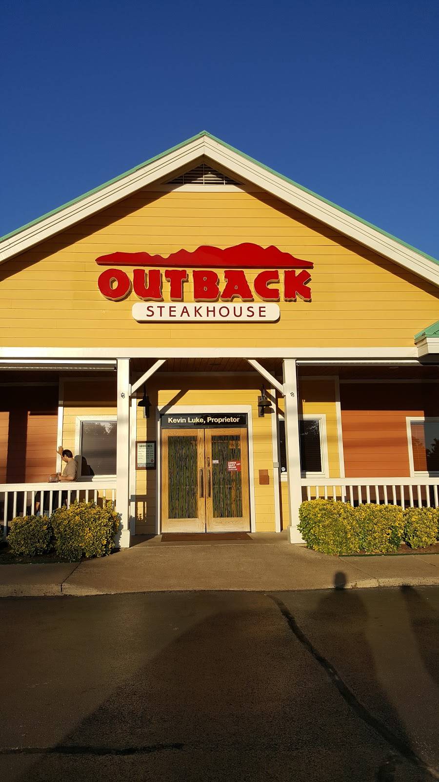 Outback Steakhouse | restaurant | 1110 N Germantown Pkwy, Cordova, TN 38016, USA | 9017519800 OR +1 901-751-9800