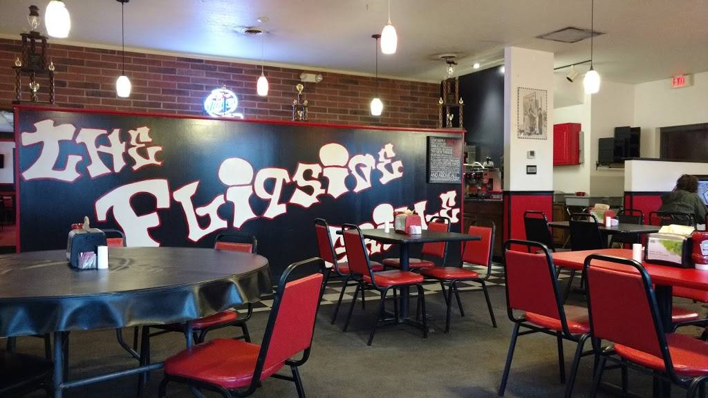 The Flipside Grille | restaurant | 10135 Cleveland Ave SE, Magnolia, OH 44643, USA | 3308665003 OR +1 330-866-5003