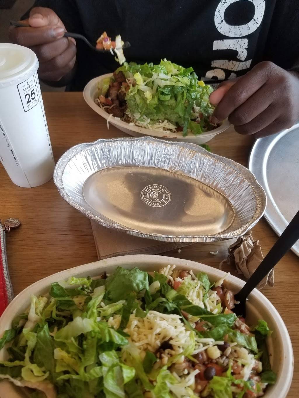 Chipotle Mexican Grill | restaurant | 6654 Ritchie Hwy, Glen Burnie, MD 21061, USA | 4107662431 OR +1 410-766-2431