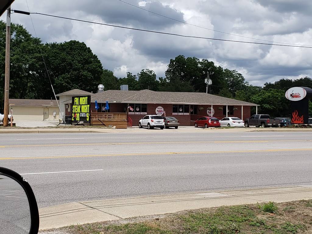 Lil Ds Dugout | restaurant | 1513 Pamplico Hwy, Florence, SC 29505, USA | 8436405453 OR +1 843-640-5453