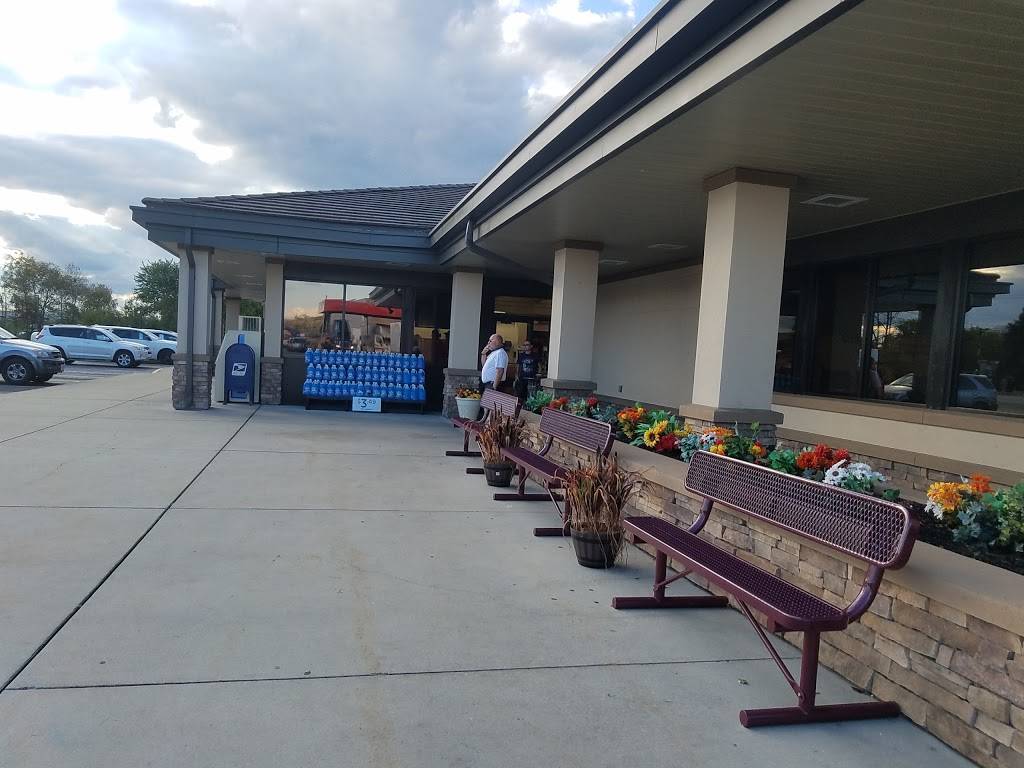 Flying J Travel Center | restaurant | 1501 Harrisburg Pike, Carlisle, PA 17015, USA | 7172436659 OR +1 717-243-6659