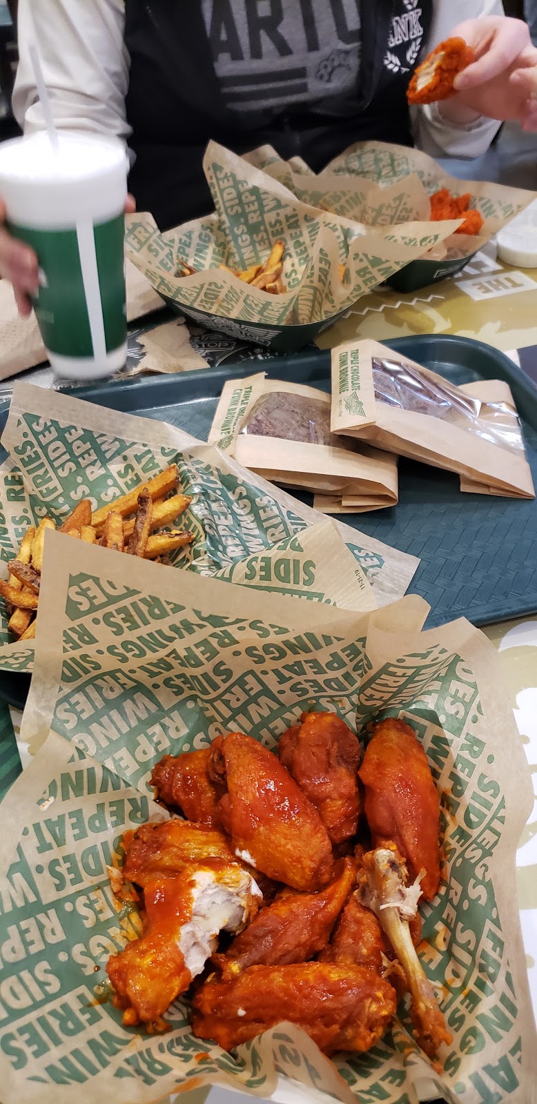 Wingstop | restaurant | 1126 Moro St, Manhattan, KS 66502, USA | 7853205600 OR +1 785-320-5600