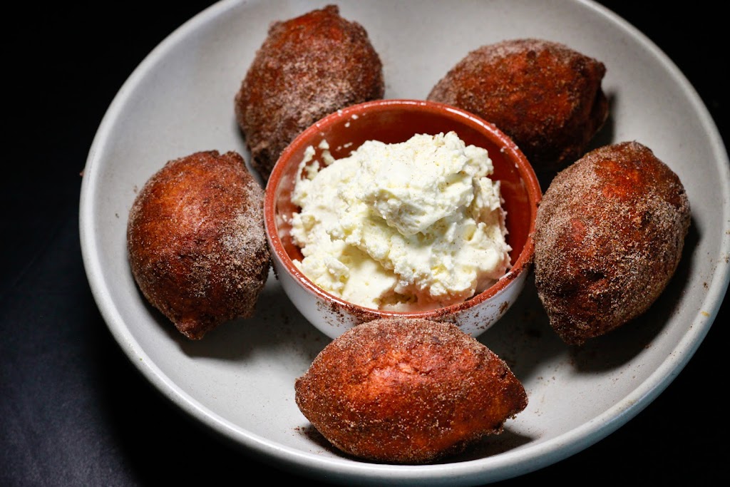 Encanto Restaurant | restaurant | 2121 Hillhurst Ave, Los Angeles, CA 90027, USA | 3237410140 OR +1 323-741-0140