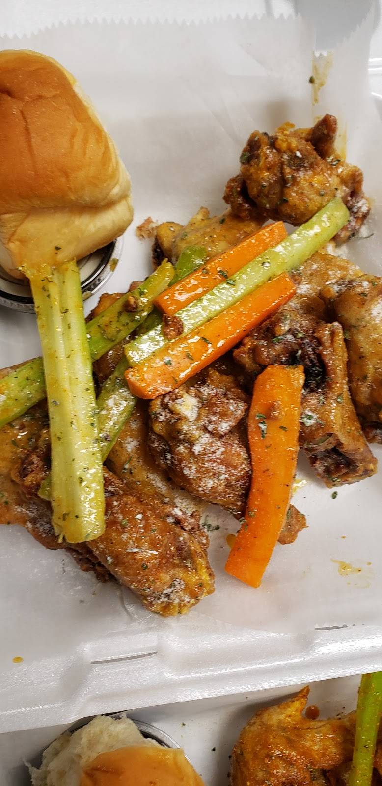 Bones Wings | meal delivery | 1551 Netherwood Ave, Memphis, TN 38106, USA | 9012076576 OR +1 901-207-6576