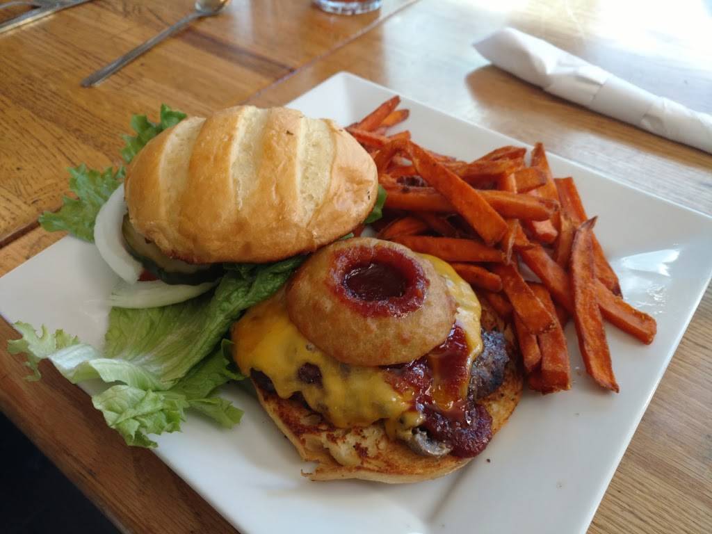 Crooked Creek Saloon and Creekside Eatery | restaurant | 401 Zerex St, Fraser, CO 80442, USA | 9707269250 OR +1 970-726-9250