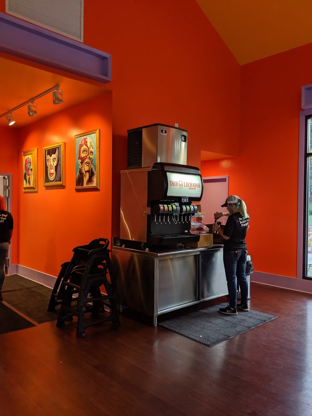 Colonial Gardens | restaurant | 818 W Kenwood Dr, Louisville, KY 40214, USA | 5025818800 OR +1 502-581-8800