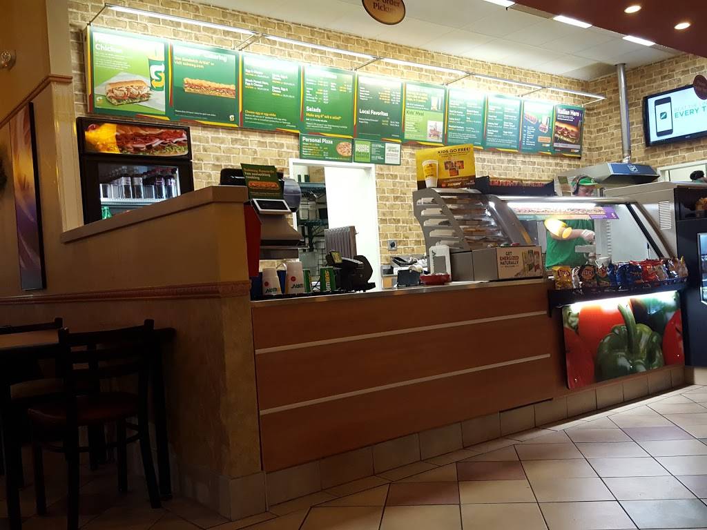 Subway Restaurants | restaurant | 4690 Park Blvd N, Pinellas Park, FL 33781, USA | 7275467721 OR +1 727-546-7721