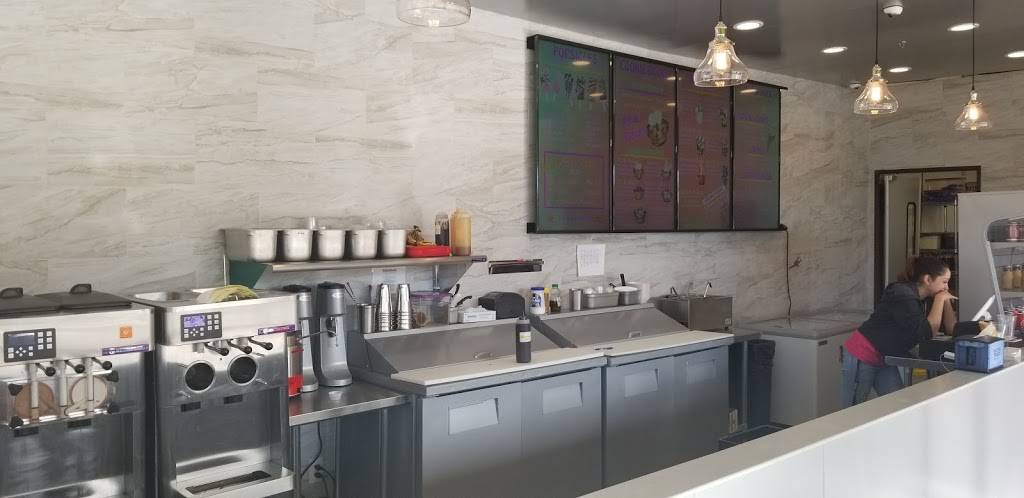 Twisted Treats | restaurant | 4820 TX-121, Lewisville, TX 75056, USA | 9725908660 OR +1 972-590-8660