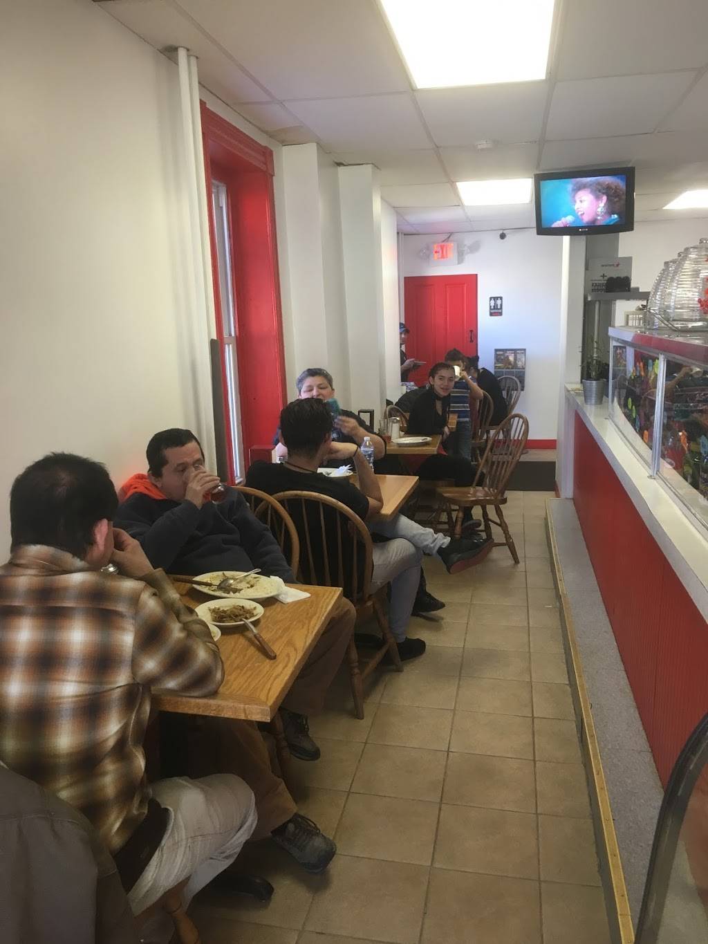 Antojitos y algo más | restaurant | 154 Walnut St, Reading, PA 19601, USA | 6108984662 OR +1 610-898-4662