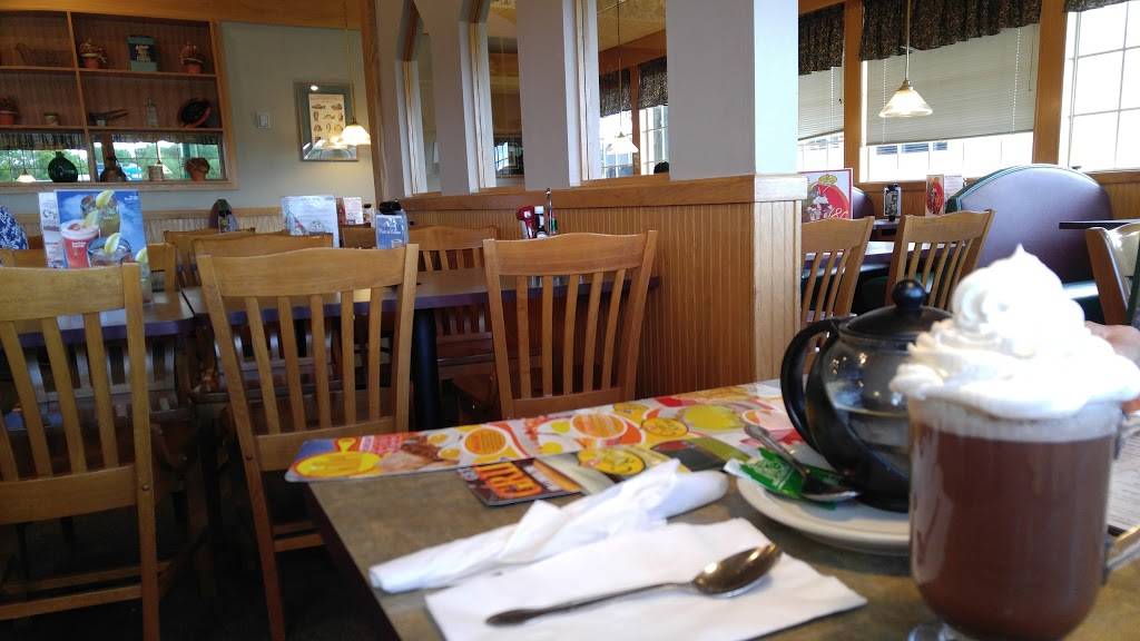 Country Kitchen Restaurant | restaurant | 7849 42nd Ave N, New Hope, MN 55427, USA | 7635372062 OR +1 763-537-2062