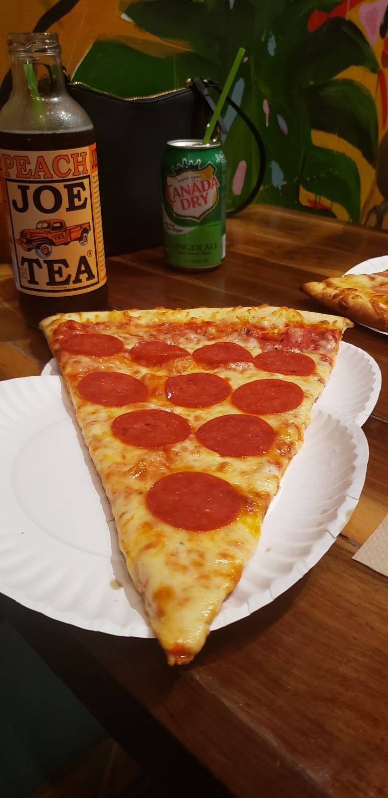 Benny Scarpettas | restaurant | 1019 Main St, Lynchburg, VA 24504, USA | 4345285111 OR +1 434-528-5111