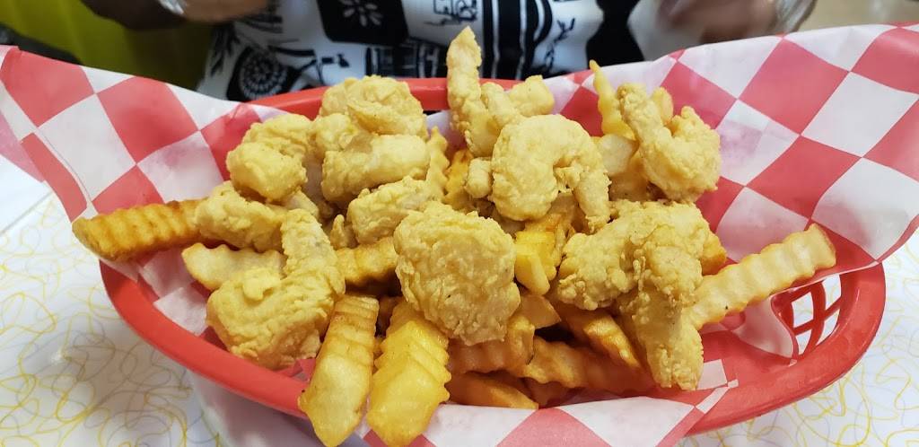 Munchs Restaurant | restaurant | 3920 6th St S, St. Petersburg, FL 33705, USA | 7278965972 OR +1 727-896-5972