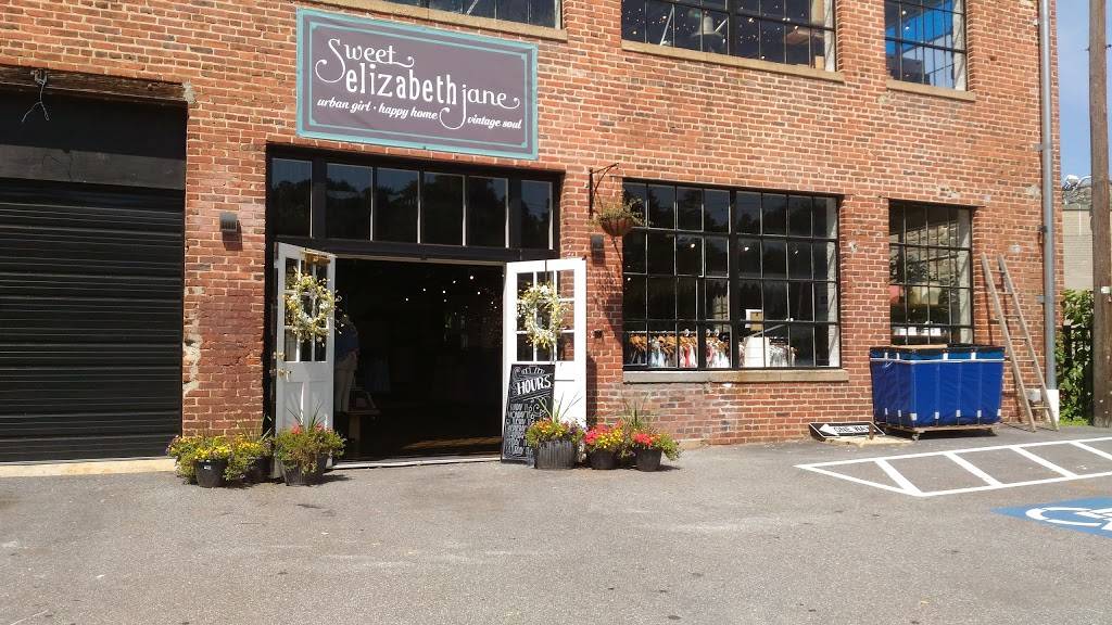 La Palapa Grill & Cantina | restaurant | 8307 Main St, Ellicott City, MD 21043, USA | 4104650070 OR +1 410-465-0070