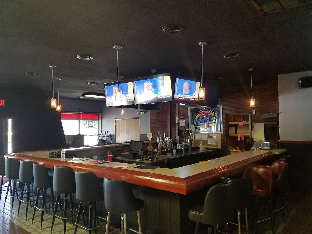 Bank Shots Bar and Grill | restaurant | 3285 Glenwood Dyer Rd, Lynwood, IL 60411, USA | 7088588911 OR +1 708-858-8911