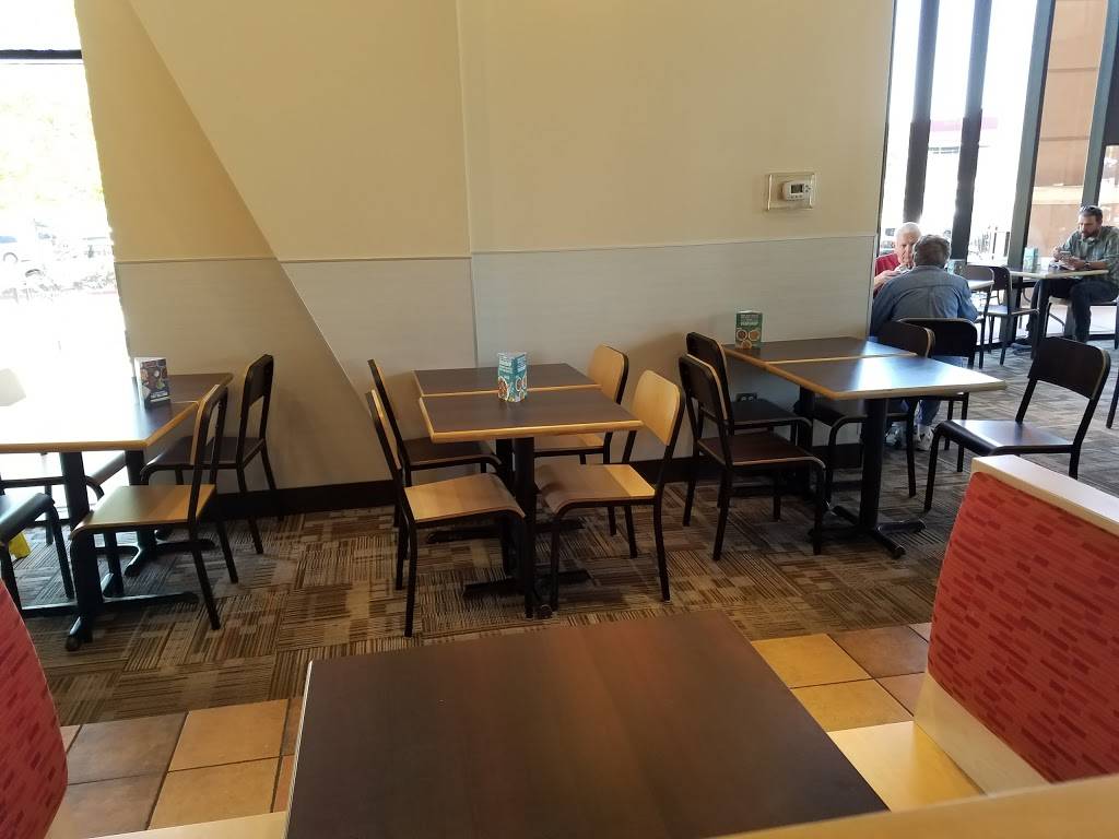 QDOBA Mexican Eats | restaurant | 14231 W Colfax Ave #210, Lakewood, CO 80401, USA | 3032730200 OR +1 303-273-0200