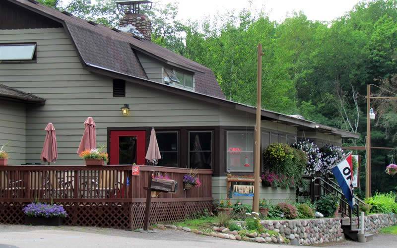 Hydes on Buskey Bay | restaurant | 65445 Co Hwy H, Iron River, WI 54847, USA | 7153724580 OR +1 715-372-4580