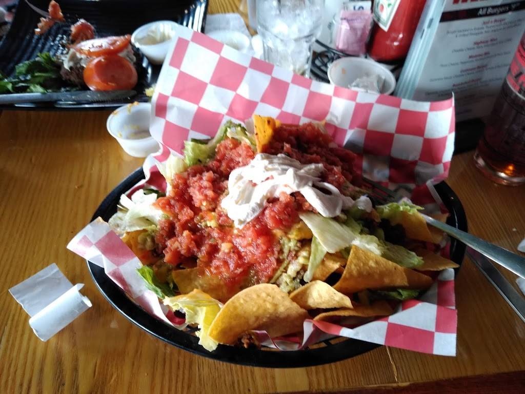 Nezzys Sports Bar & Grill | restaurant | 1345 2nd Ave, Cumberland, WI 54829, USA | 7158224321 OR +1 715-822-4321