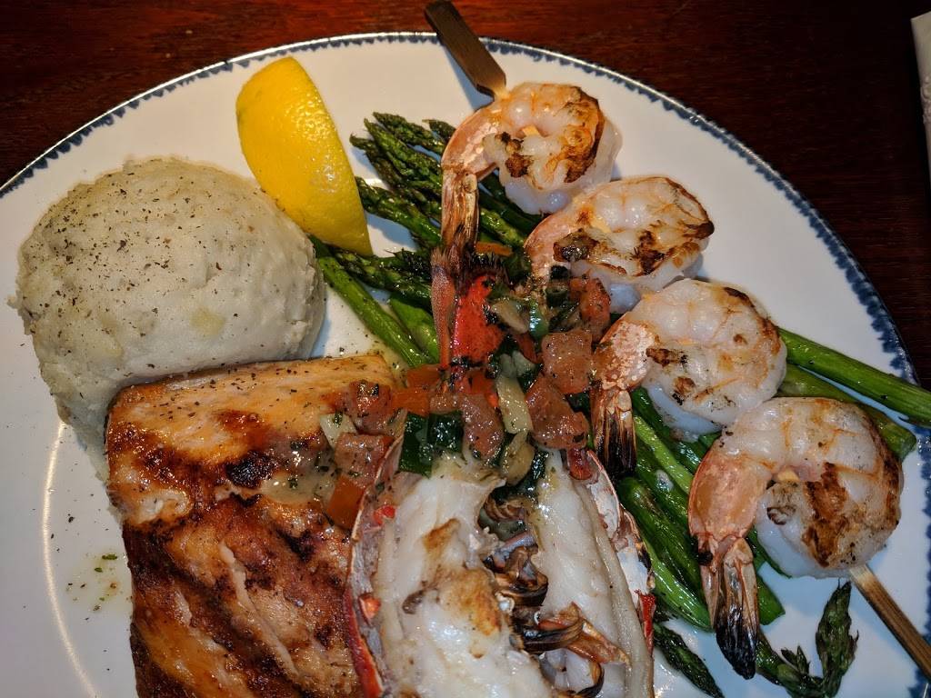Red Lobster | restaurant | 4115 Chesapeake Square Blvd, Chesapeake, VA 23321, USA | 7574650627 OR +1 757-465-0627
