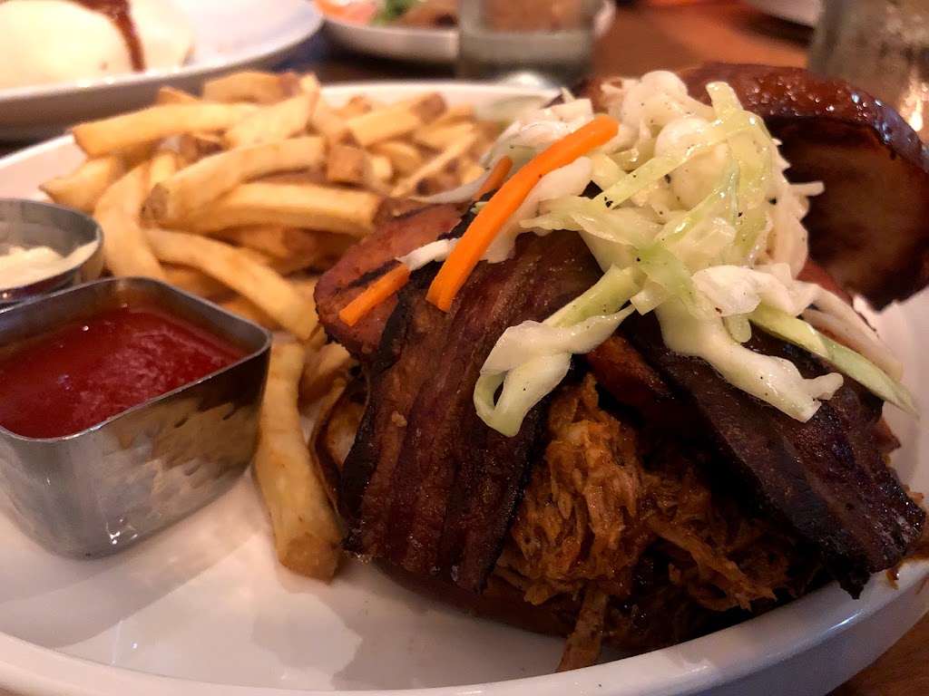 Urban Swinery | restaurant | 19 Palafox Pl, Pensacola, FL 32502, USA | 8503325536 OR +1 850-332-5536