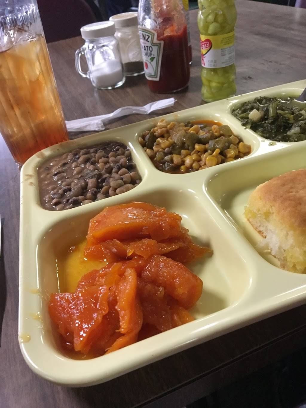 Royal Cafe | restaurant | 600 11th St, Columbus, GA 31901, USA | 7063229149 OR +1 706-322-9149