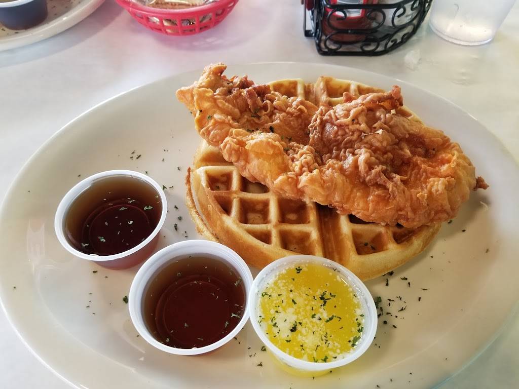 Pearls Oyster House | restaurant | 8106 Cordova Center Dr, Cordova, TN 38016, USA | 9014254797 OR +1 901-425-4797