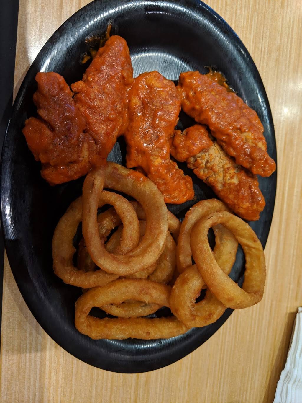 Buffalo Wild Wings | restaurant | 4075 Park Blvd N, Pinellas Park, FL 33781, USA | 7273501020 OR +1 727-350-1020