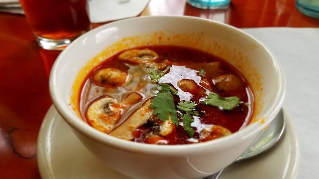 Hạ Long Bay Restaurant | restaurant | 1353 Williamson St, Madison, WI 53703, USA | 6082552868 OR +1 608-255-2868