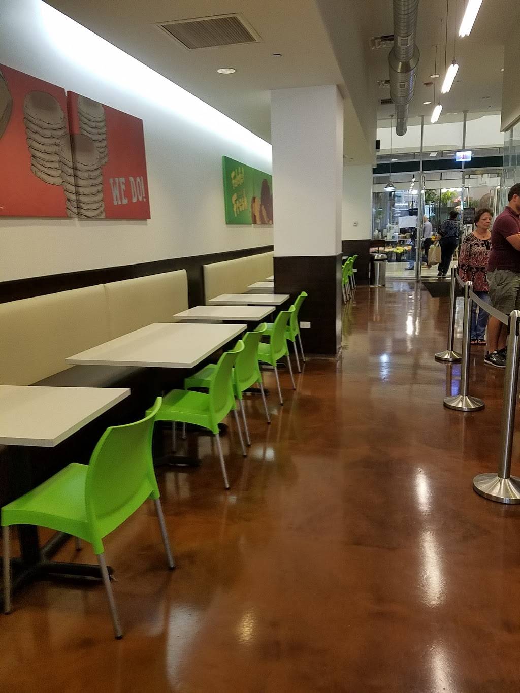 Mezza Mediterranean Grill | restaurant | Board of Trade, 141 W Jackson Blvd, Chicago, IL 60604, USA | 3126621796 OR +1 312-662-1796